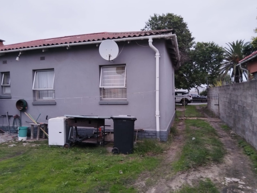 3 Bedroom Property for Sale in Ruyterwacht Western Cape